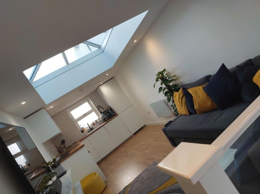 1 Bedroom Modern Duplex Southampton Esterno foto